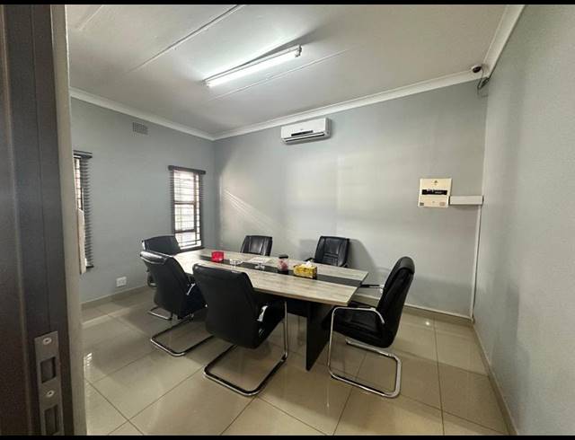 5 BEDROOM HOUSE FOR SALE IN LAUDIUM